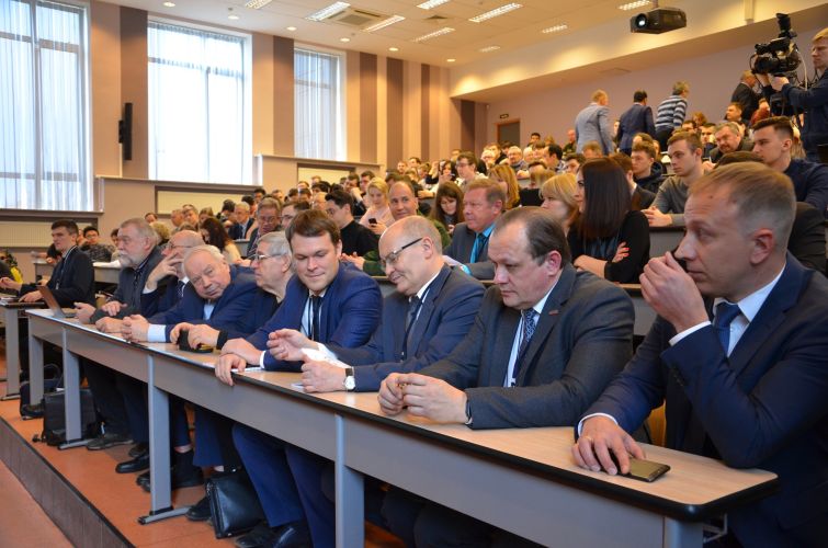 Сотрудники АО «НПО ГОИ им. С. И. Вавилова» приняли участие в IX МНТК «АПИНО – 2020»